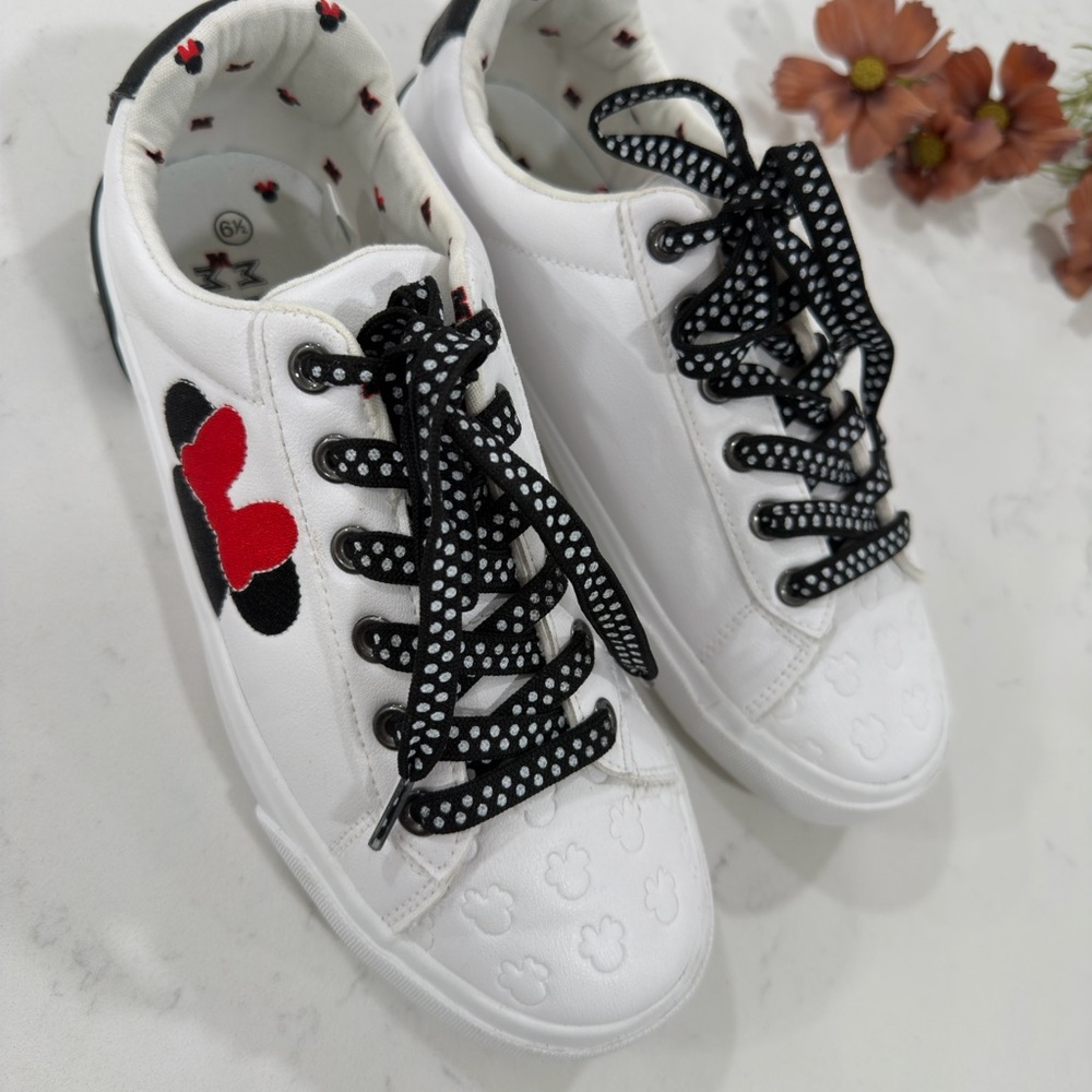 Disney White and Black Kids Sneakers - Picture 3 of 14